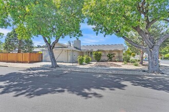 Building Photo - 500 Middlesex Rd