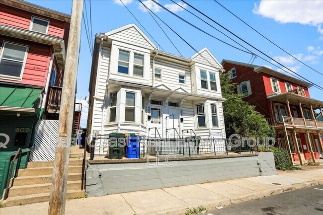 Foto del edificio - 803 S Potomac St