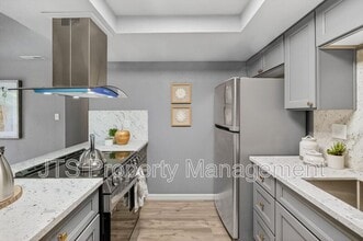 Building Photo - 6120 Westview Way