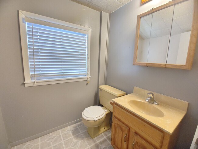Foto del edificio - 2 Bedroom House with Fenced in Yard!