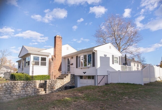 Building Photo - 29 Rainbow Ave