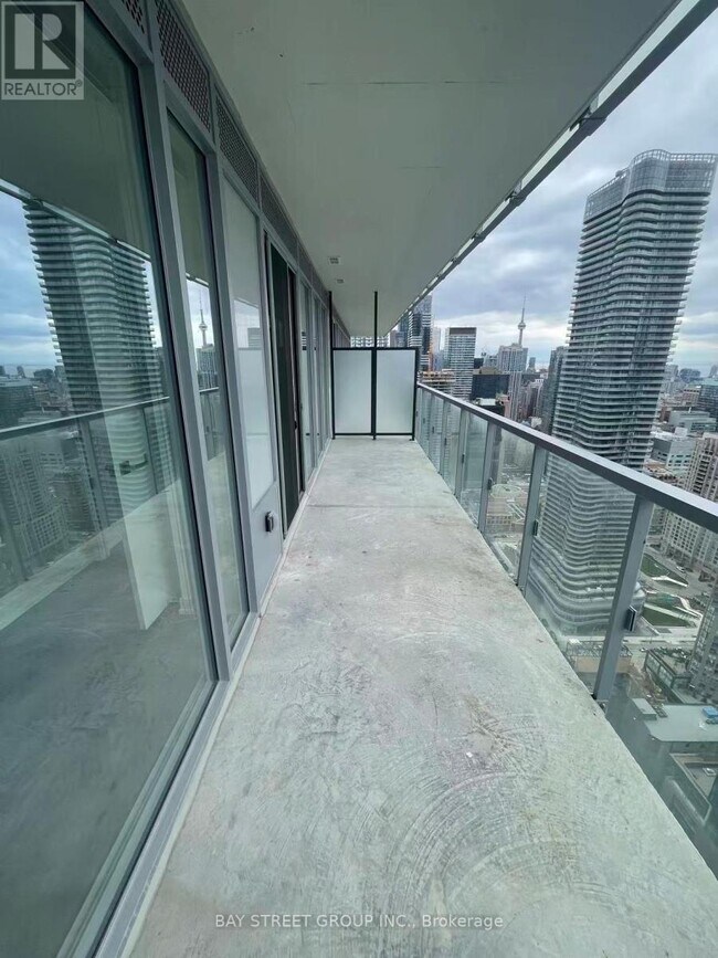 Building Photo - 3 Gloucester St