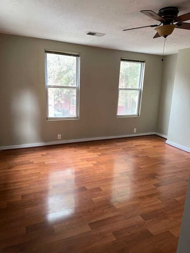 Foto del edificio - 1409 Clay St