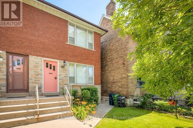 Photo du bâtiment - 85 Greenlaw Ave