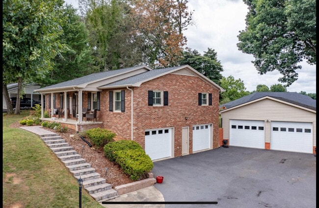 Foto del edificio - 2211 Kipping St