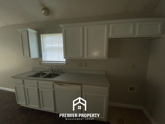 Building Photo - 4539 Cedar Leaf Cove