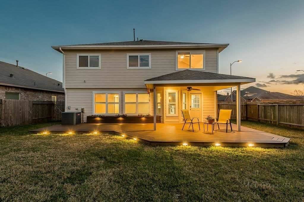 Building Photo - 22222 Blacktip Dr