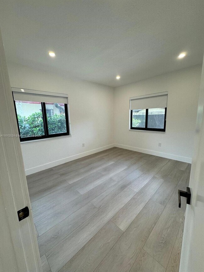 Foto del edificio - 5521 NW 1st Ave