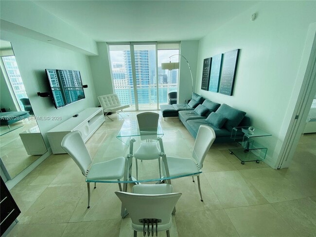 Building Photo - 950 Brickell Bay Dr