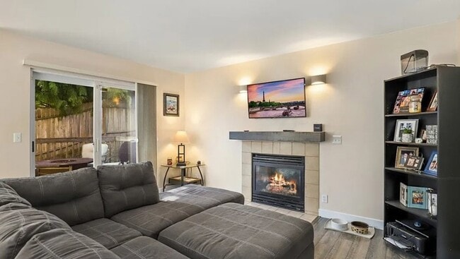 Building Photo - 2943 Lowren Loop