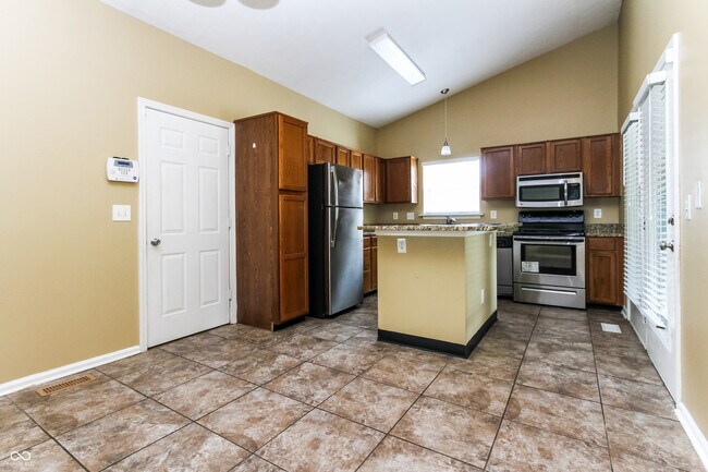 Foto del edificio - 235 Westridge Blvd