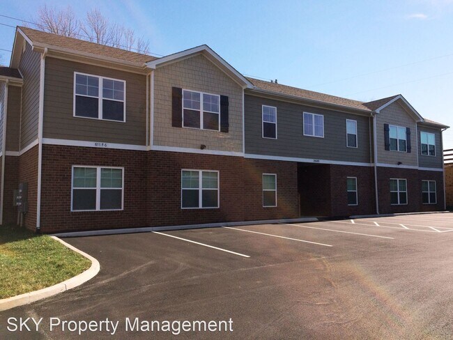 Building Photo - 1 br, 1 bath Apartment - Village at Tradit...
