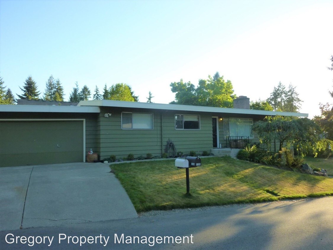 Primary Photo - 3 br, 1.5 bath House - 12455 NE 75th St