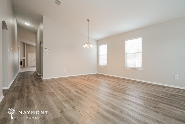 Foto del edificio - 1253 Flower Ridge Dr
