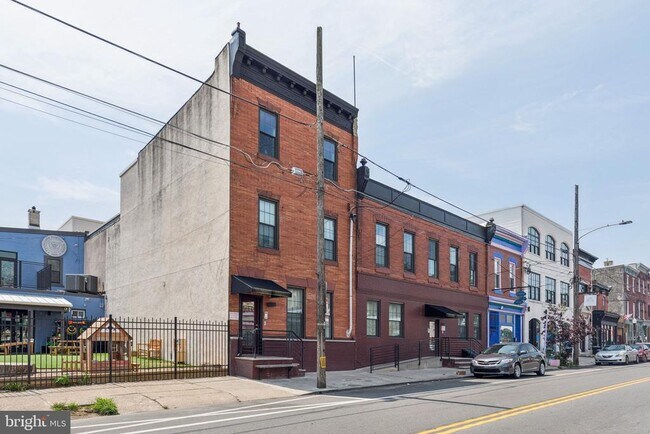 Foto del edificio - 2529-35 Frankford Ave
