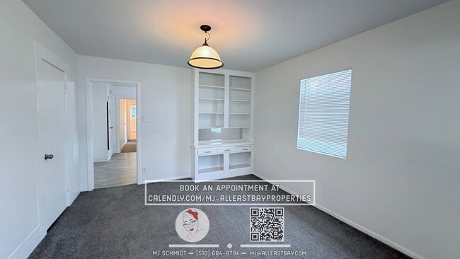Foto del edificio - Large 2 Bedroom - 1 Bath - Top Floor with Sunny Views $1750!