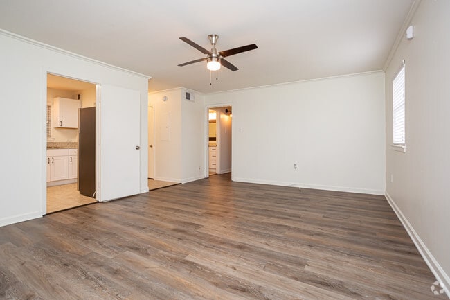 2 BR, 1 BA - 970 SF - Parc at Mid City