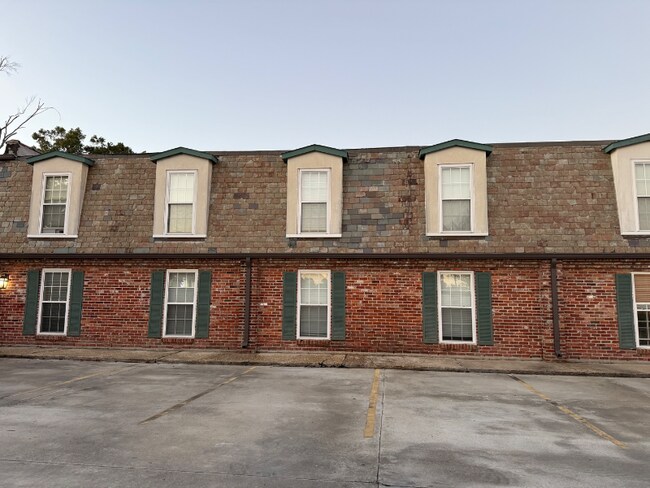 Foto del edificio - 11271 Florida Blvd