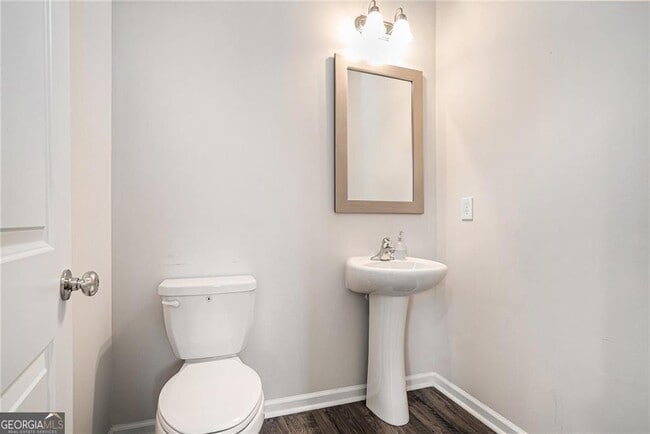 Building Photo - 3320 Reagan Way