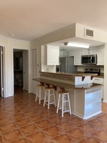 Foto del edificio - 549 Sun Ridge Pl