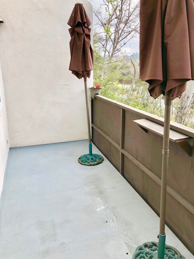 Foto del edificio - 1317 Caminito Gabaldon