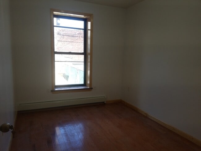 Building Photo - 133 Bay Ridge Ave