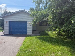 Building Photo - 4010 DeGardner Cir NW