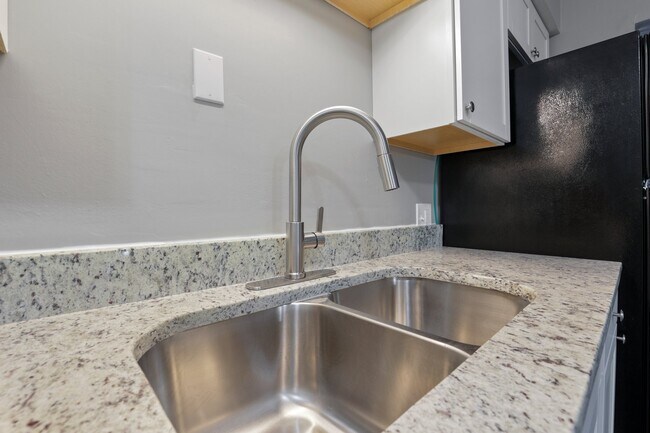 Foto del edificio - Concord Manor Apartments