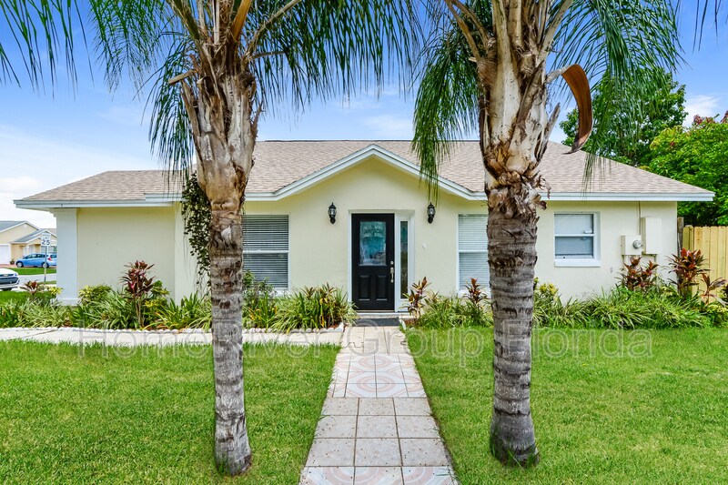 9463 Dearmont Ave, Orlando, FL 32825 House for Rent in Orlando, FL