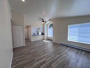 Building Photo - 5684 Eagle Pkwy