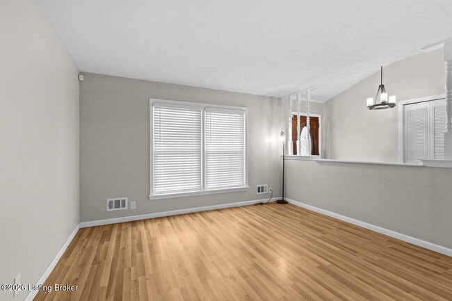 Foto del edificio - 8016 Cortland Dr