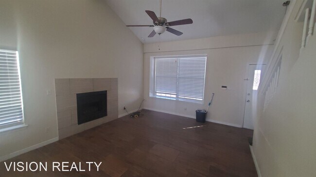 Building Photo - 3 br, 2 bath House - 12136 Saint Jude
