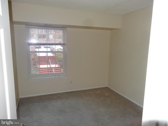 Foto del edificio - 7700 Tremayne Pl