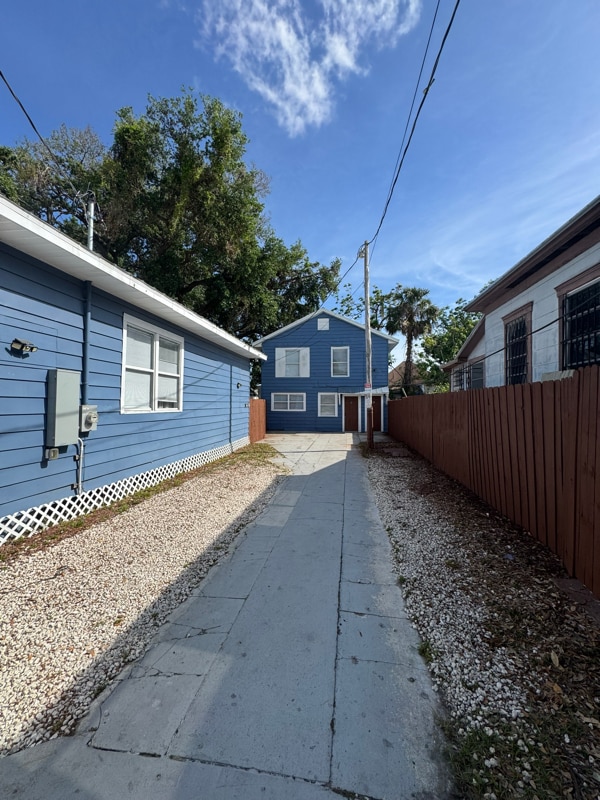 Primary Photo - 1211 E 18th Ave