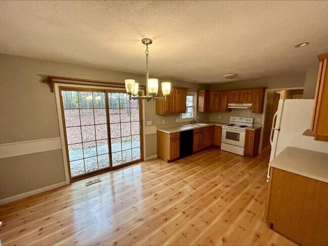 Foto del edificio - 103 Baldwin Cir