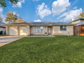 Building Photo - 1429 Amherst Dr