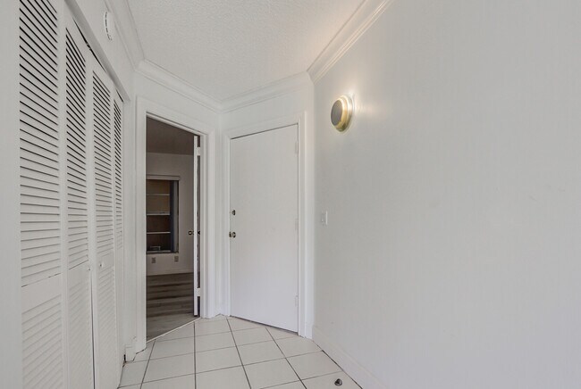 Foto del edificio - 342 Southwind Dr