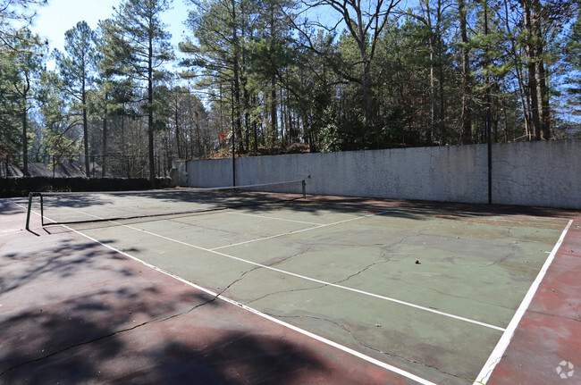 Tennis Court - Summit Apartments