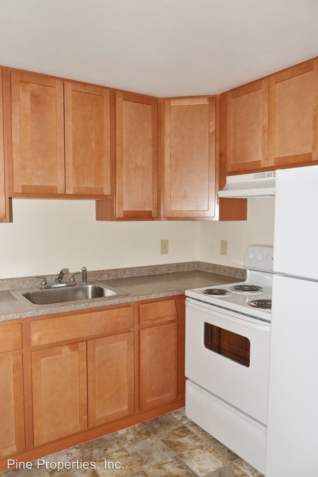 Building Photo - 180 Blueberry Ln