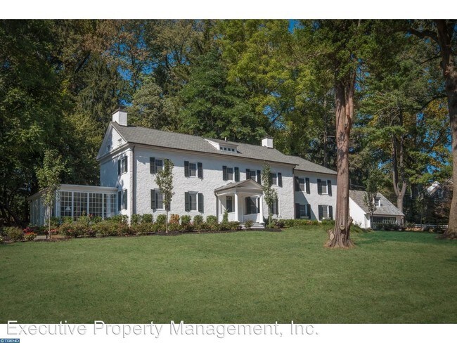 Building Photo - 208 Ashwood Rd