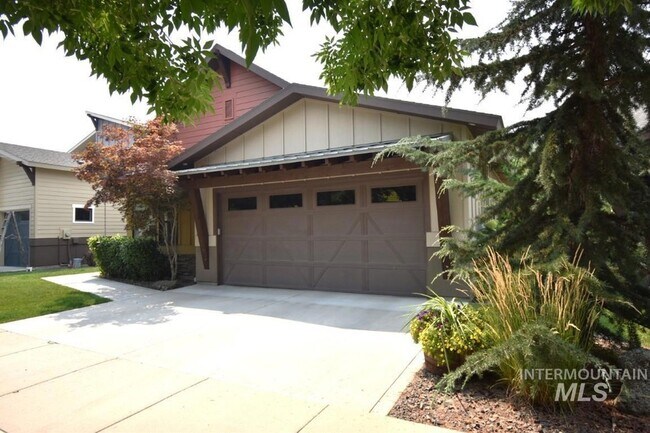 Foto del edificio - 1193 E Lone Shore Dr