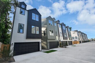 Building Photo - 5302 Kindred Gdn Ln