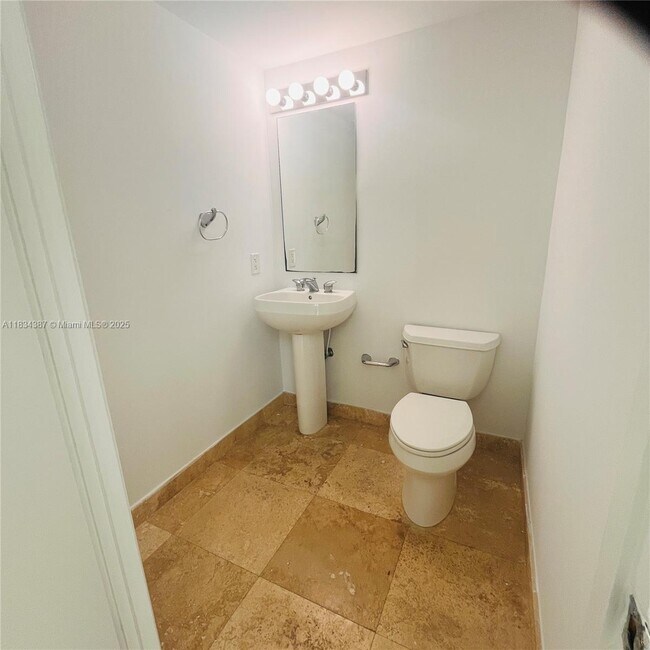 Foto del edificio - 1650 Brickell Ave