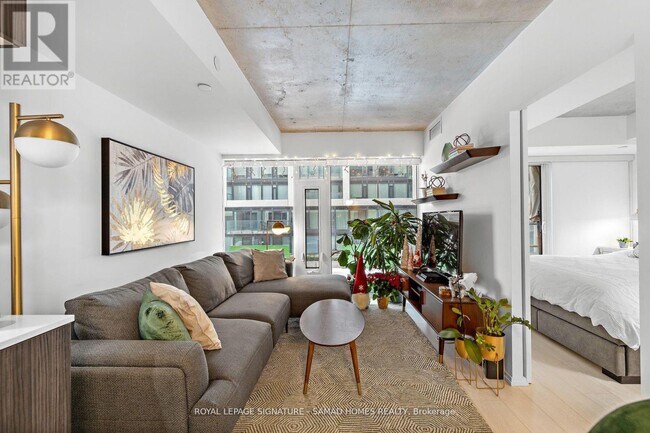 Building Photo - 5 Soudan Ave