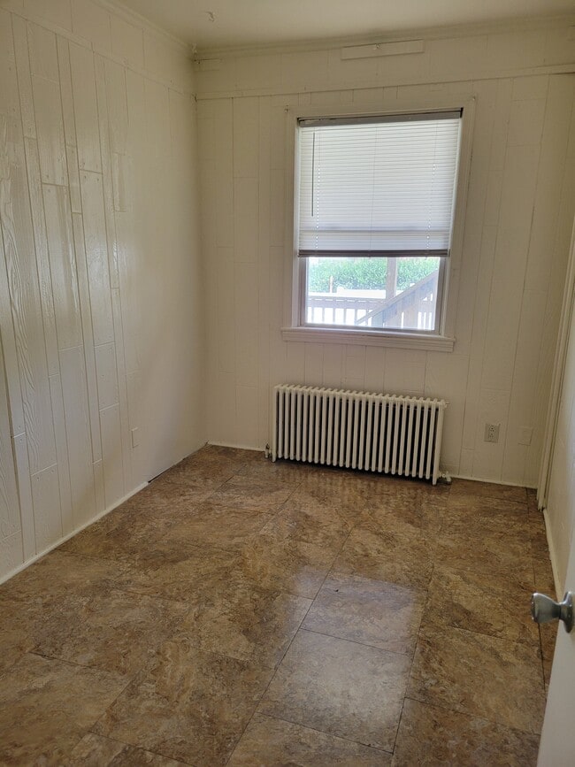 Foto del edificio - 317 W 11th St