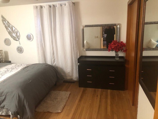 Foto del edificio - 12 Brookside Ave E