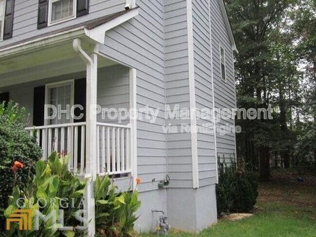 Foto del edificio - 3142 Ashbury Ln