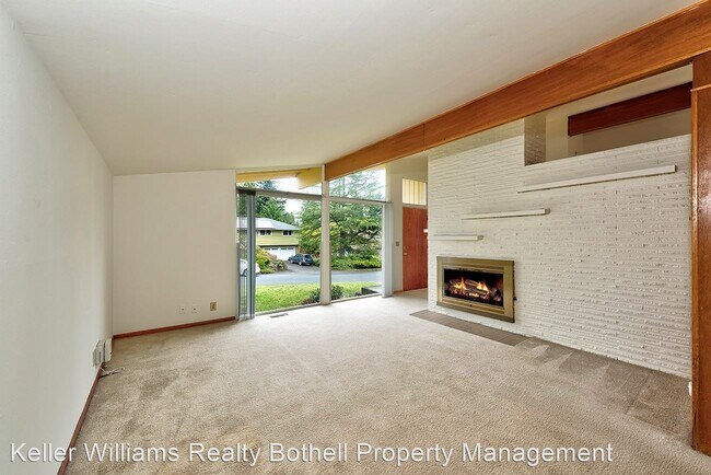 Building Photo - 3 br, 1.5 bath House - 8104 Sierra Dr