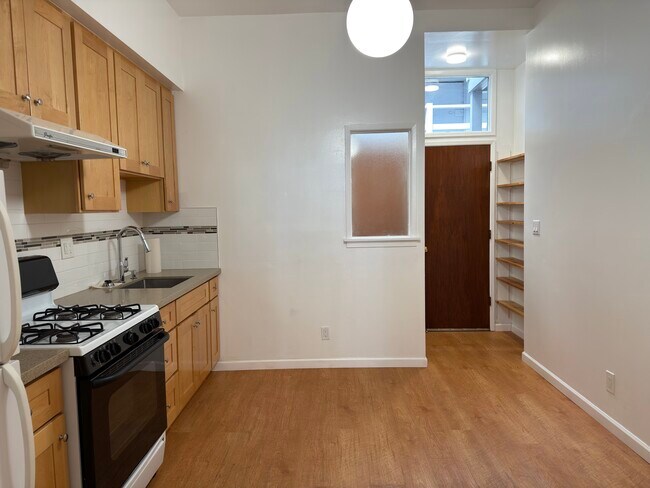 Foto del edificio - 1117 Montgomery St