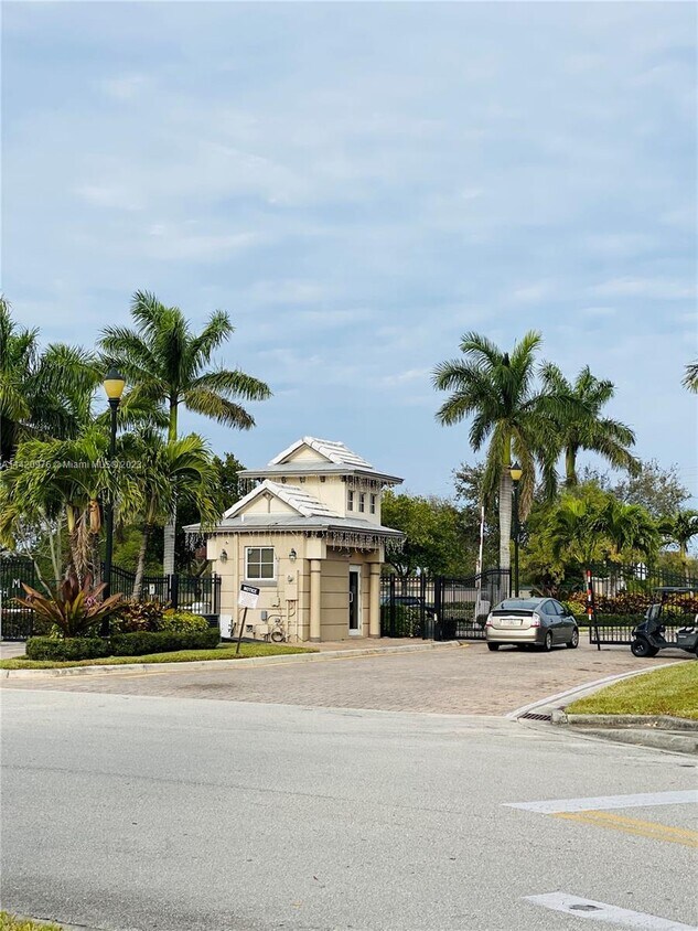 Primary Photo - 1943 Marsh Harbor Dr